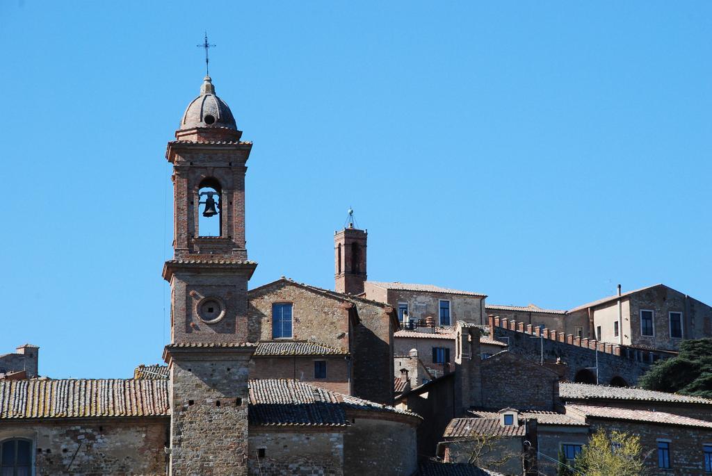 Residenza Savonarola Luxury Apartment Montepulciano Stazione Rum bild